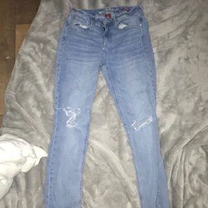 light blue wash boyfriend jeans (arizona jeans)